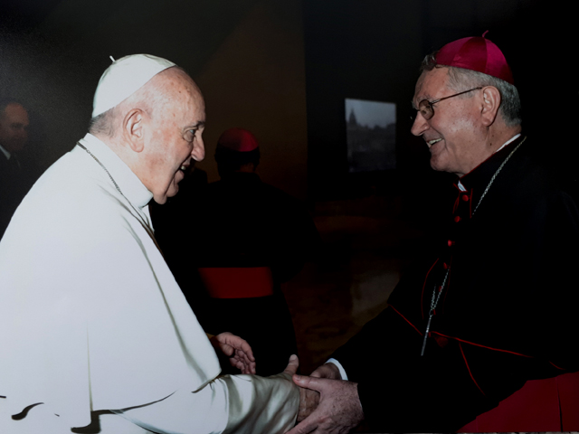 Sveti Otac papa Franjo i msgr. Križić u Vatikanu                                                                                                                                                                                                          